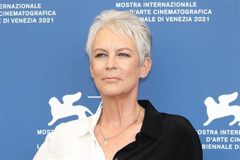 Jamie Lee Curtis Felt Embarrassed by Her Trading Places Nude。